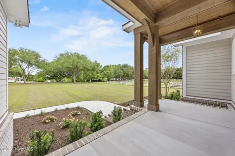 523 Ballast Point Road Hampstead NC 28443