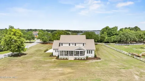 523 Ballast Point Road Hampstead NC 28443