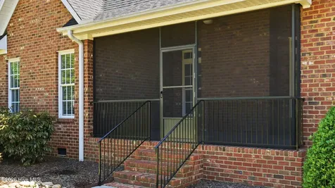 2025 Cornerstone Drive Winterville NC 28590