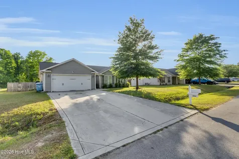 306 Tuscan Court Richlands NC 28574