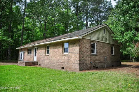 183 Sand Hills Road Camden NC 27921