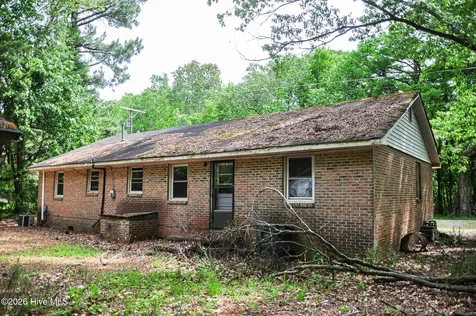 183 Sand Hills Road Camden NC 27921