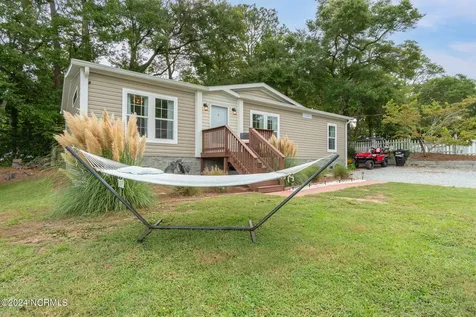 314 Jones Street Emerald Isle NC 28594