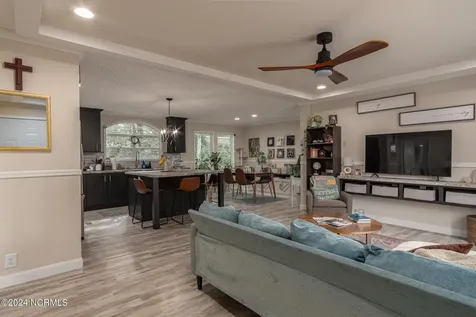 314 Jones Street Emerald Isle NC 28594
