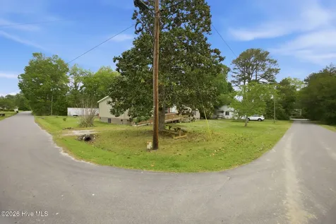 103 Vance Street Bayboro NC 28515