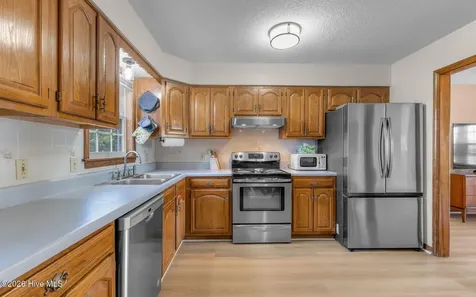 2319 Delia Drive Elizabeth City NC 27909