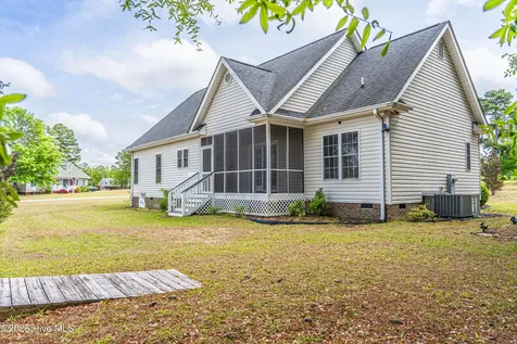 104 Trestle Street Hamlet NC 28345