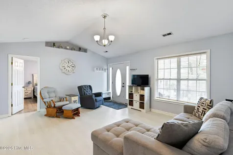 3766 Oakwood Drive SE Southport NC 28461