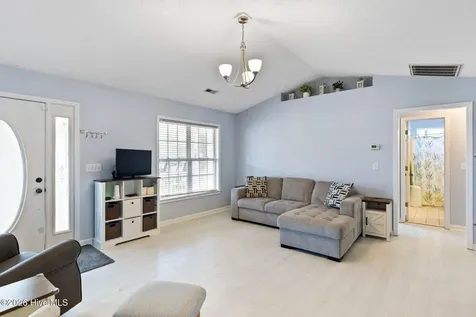 3766 Oakwood Drive SE Southport NC 28461