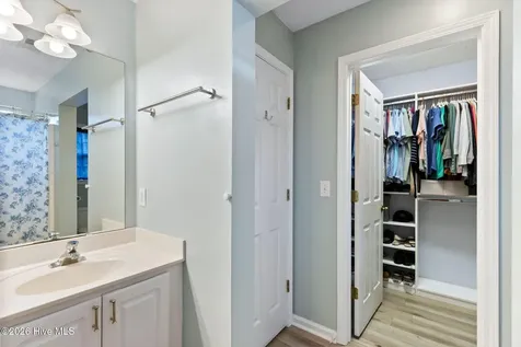 3766 Oakwood Drive SE Southport NC 28461
