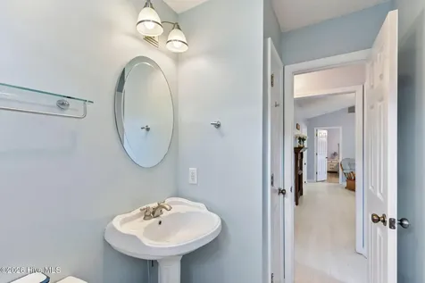 3766 Oakwood Drive SE Southport NC 28461