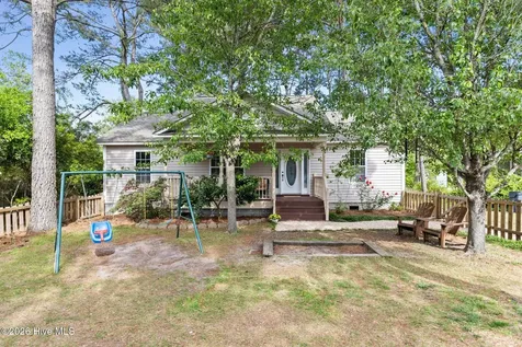3766 Oakwood Drive SE Southport NC 28461