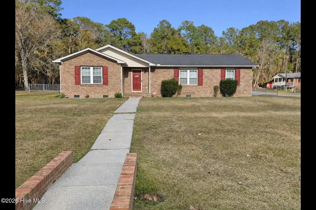 200 Carolina Drive Jacksonville NC 28546