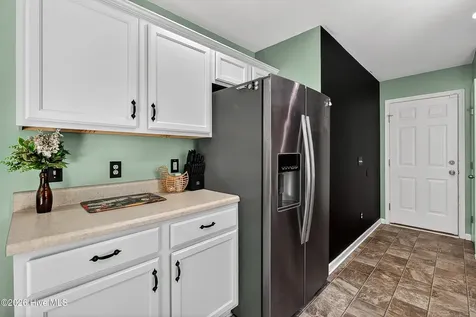 102 Blossom Court Maple Hill NC 28454