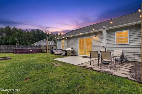 102 Blossom Court Maple Hill NC 28454