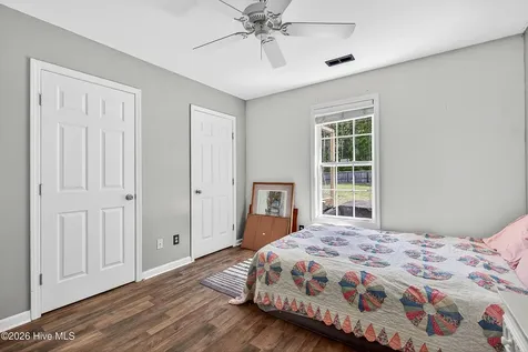 102 Blossom Court Maple Hill NC 28454