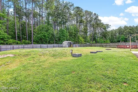 102 Blossom Court Maple Hill NC 28454
