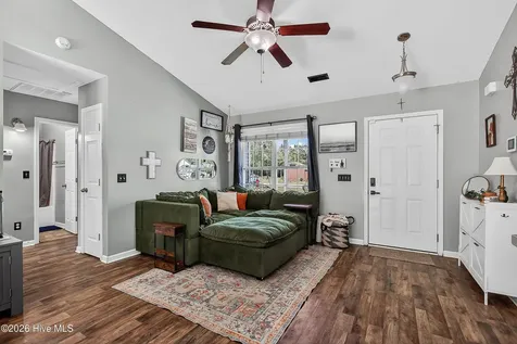 102 Blossom Court Maple Hill NC 28454