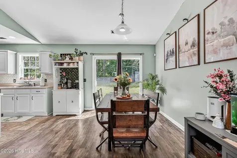 102 Blossom Court Maple Hill NC 28454