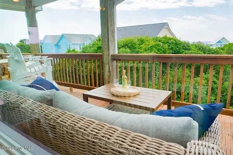 101 Shipwreck Lane E Emerald Isle NC 28594