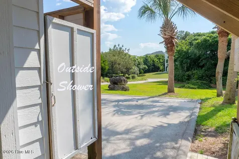 101 Shipwreck Lane E Emerald Isle NC 28594