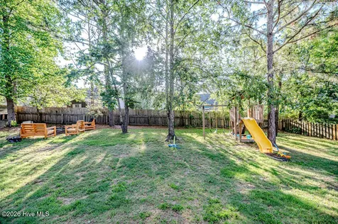 113 Sedgewood Court Aberdeen NC 28315