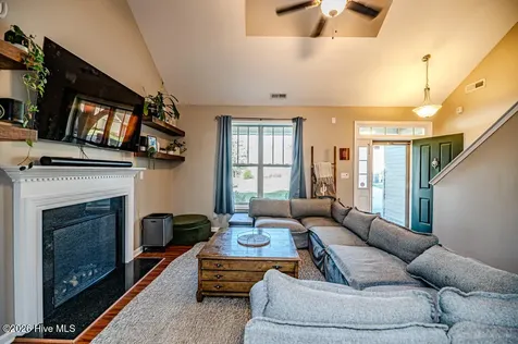 113 Sedgewood Court Aberdeen NC 28315