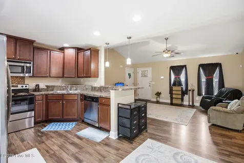 4226 Cherry Laurel Lane SE Southport NC 28461