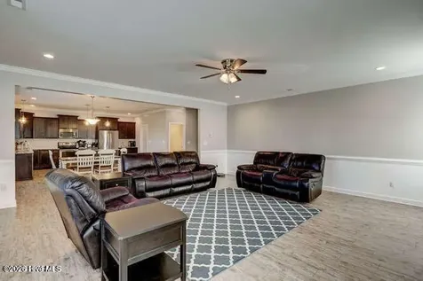 120 Camelot Drive Holly Ridge NC 28445