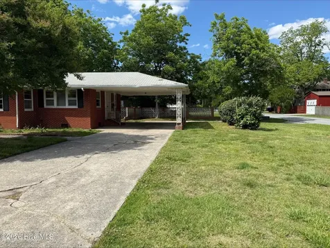 219 Fourth Street Ayden NC 28513