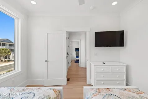 290 E Second Street Ocean Isle Beach NC 28469