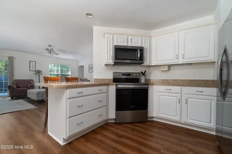 901 Meadowbrook S Swansboro NC 28584