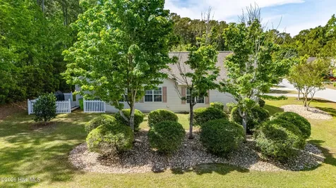 901 Meadowbrook S Swansboro NC 28584