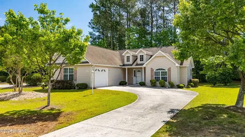 901 Meadowbrook S Swansboro NC 28584