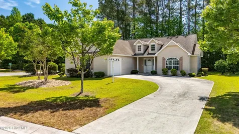 901 Meadowbrook S Swansboro NC 28584