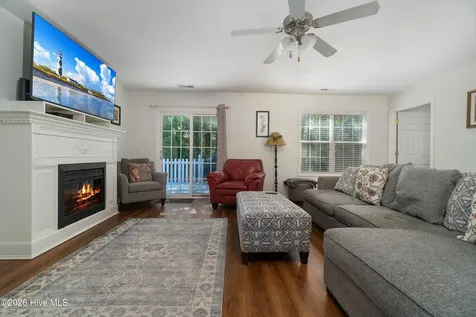 901 Meadowbrook S Swansboro NC 28584
