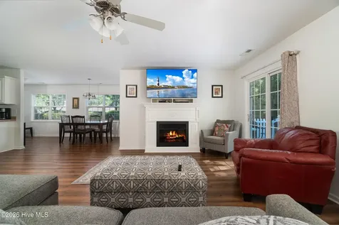 901 Meadowbrook S Swansboro NC 28584
