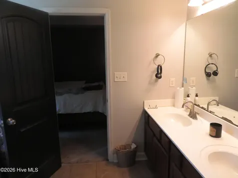 702 Ashley Meadow Lane Jacksonville NC 28546