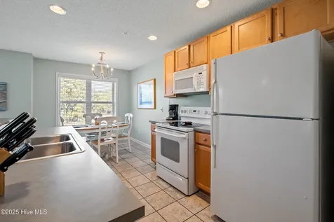 3350 Club Villas Drive Southport NC 28461