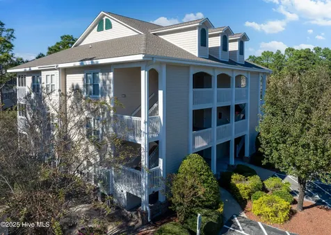 3350 Club Villas Drive Southport NC 28461
