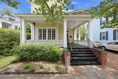 612 Craven Street New Bern NC 28560