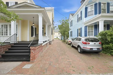 612 Craven Street New Bern NC 28560