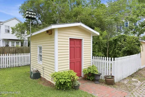 612 Craven Street New Bern NC 28560