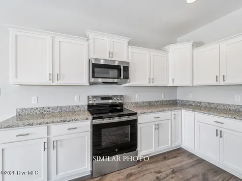 302 Shine Court Jacksonville NC 28546