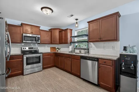 107 Pegasus Place N Jacksonville NC 28540