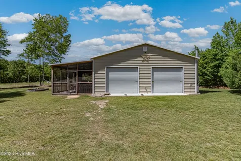 1152 Nc 124 Macclesfield NC 27852