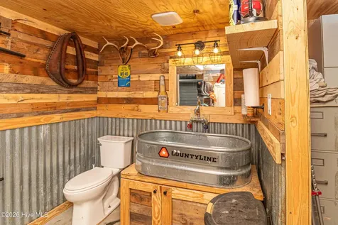 1152 Nc 124 Macclesfield NC 27852
