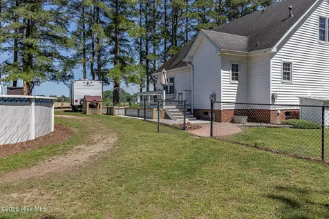1152 Nc 124 Macclesfield NC 27852