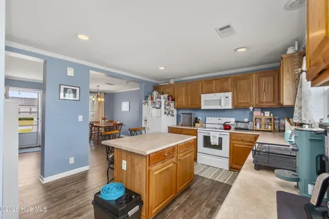 100 W Adelaide Court Elizabeth City NC 27909