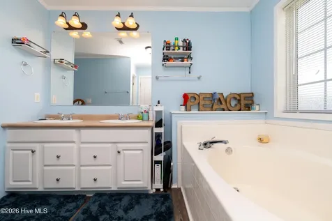 100 W Adelaide Court Elizabeth City NC 27909